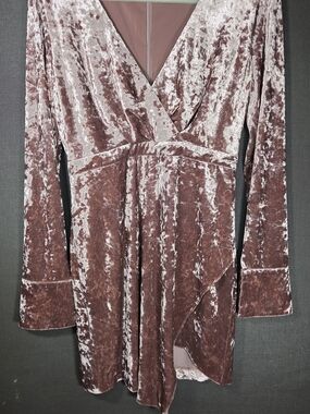 Stylestalker Velvet Faux Wrap Dress in Mauve